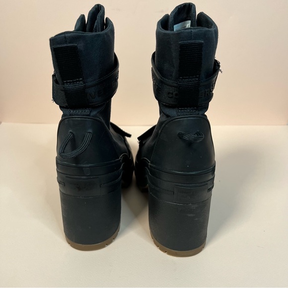 Converse Chuck Taylor All Star GR82 Platform Boots | Water-Resistant [Retired] - Picture 5 of 6